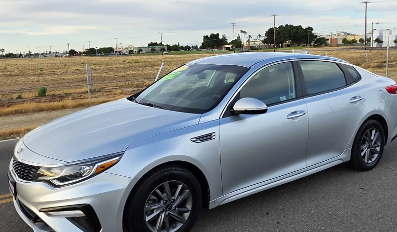 
								2020 Kia Optima LX full									