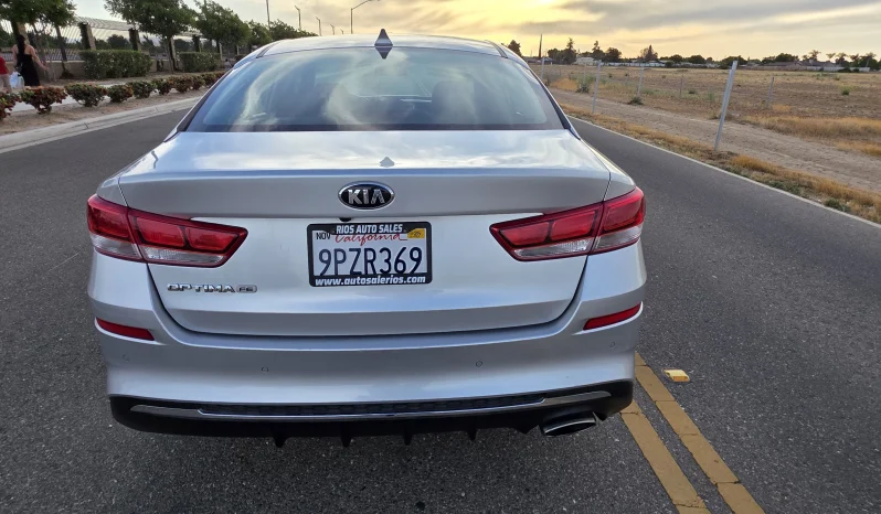 
								2020 Kia Optima LX full									