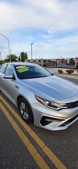 
										2020 Kia Optima LX full									
