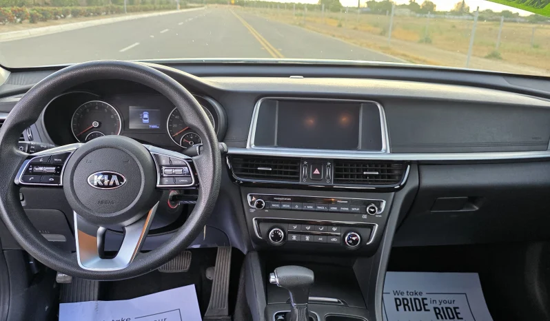 
								2020 Kia Optima LX full									