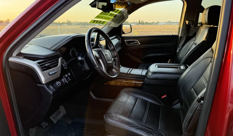 
								2015 GMC Yukon Denali Sport full									