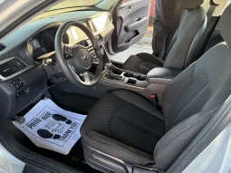 
										2020 Kia Optima LX full									
