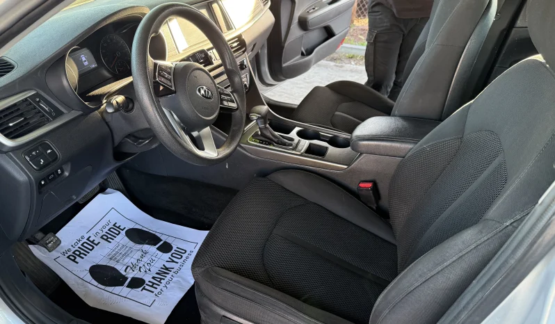 
								2020 Kia Optima LX full									
