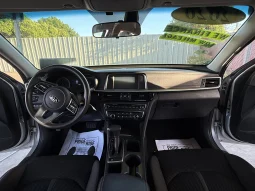 
										2020 Kia Optima LX full									