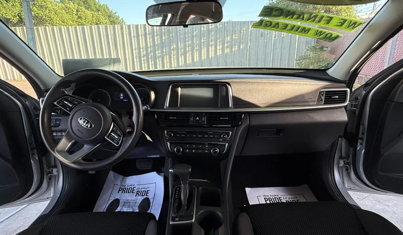 
								2020 Kia Optima LX full									