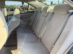
										2011 Toyota Camry LE full									