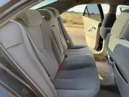 
										2011 Toyota Camry LE full									