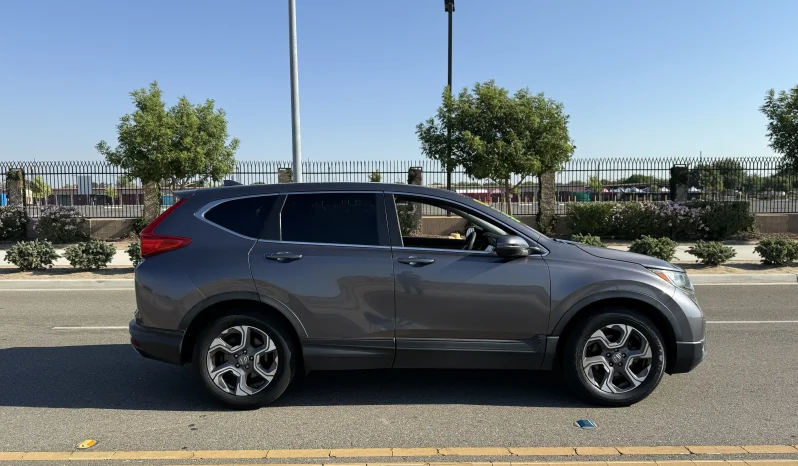 
								Honda CR-V EX 2018 full									