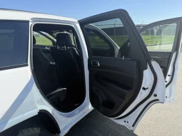 
										Jeep Grand Cherokee Latitude 2018 full									