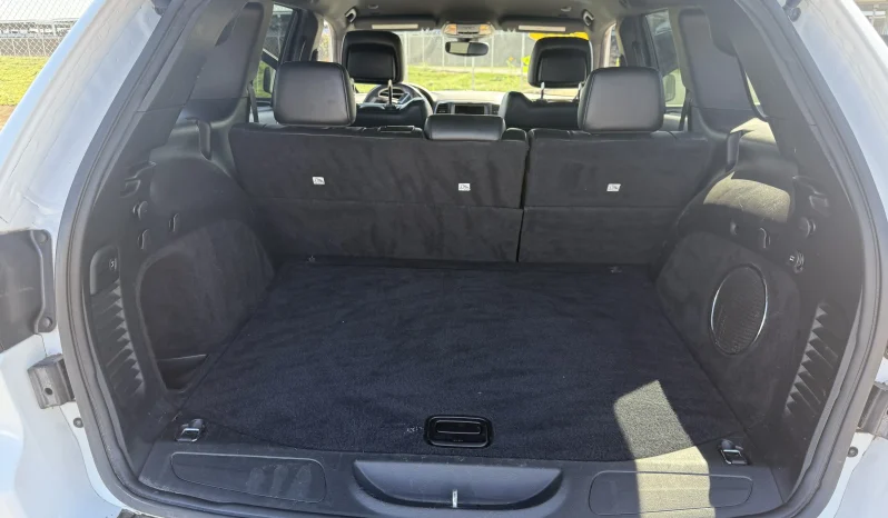 
								Jeep Grand Cherokee Latitude 2018 full									