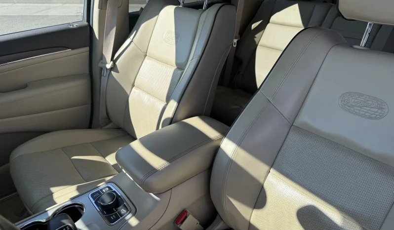 
								Jeep Grand Cherokee Overland 2015 full									