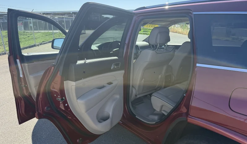 
								Jeep Grand Cherokee Overland 2015 full									