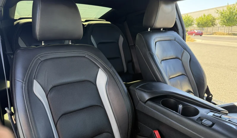 
								Chevrolet Camaro 2LT 2017 full									