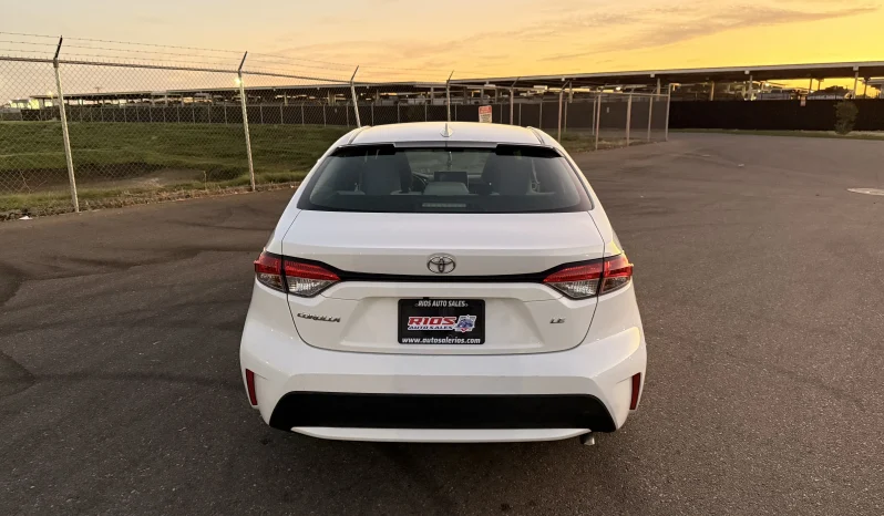 
								Toyota Corolla LE 2020 full									