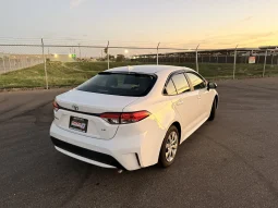 
										Toyota Corolla LE 2020 full									