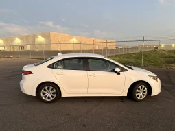 
										Toyota Corolla LE 2020 full									