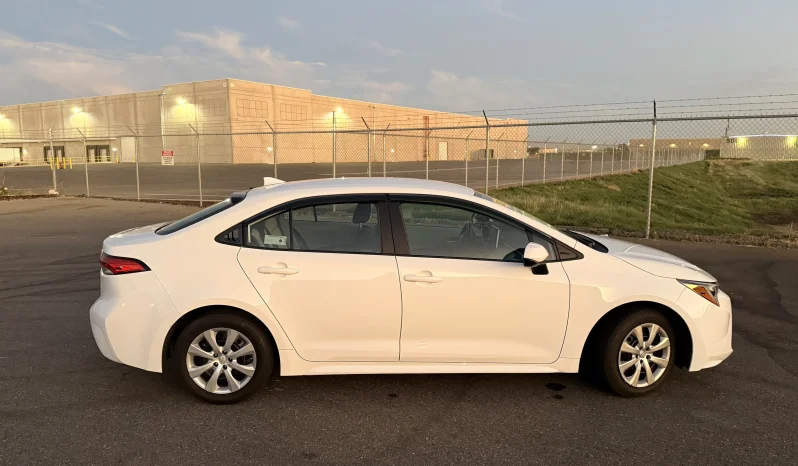 
								Toyota Corolla LE 2020 full									