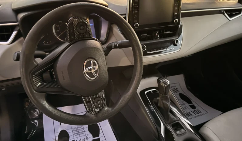 
								Toyota Corolla LE 2020 full									
