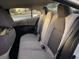 
										Toyota Corolla LE 2020 full									