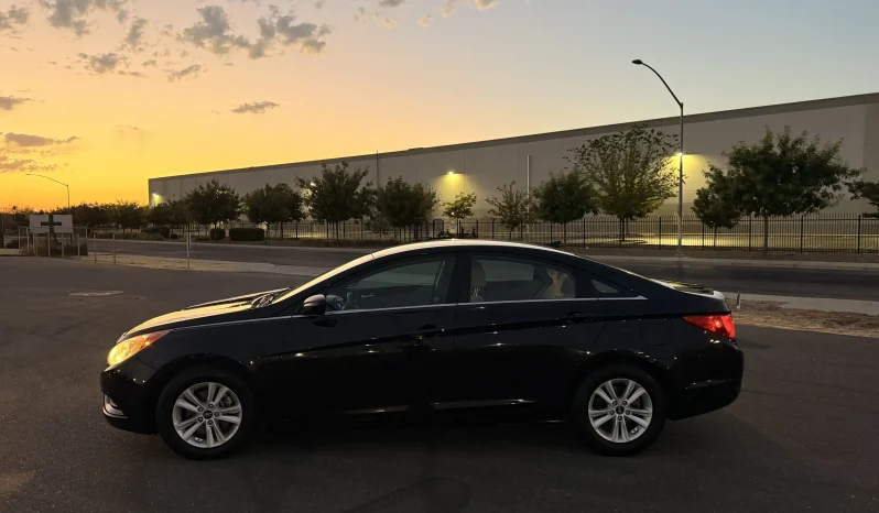 
								Hyundai Sonata GLS 2013 full									