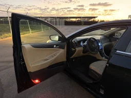 
										Hyundai Sonata GLS 2013 full									