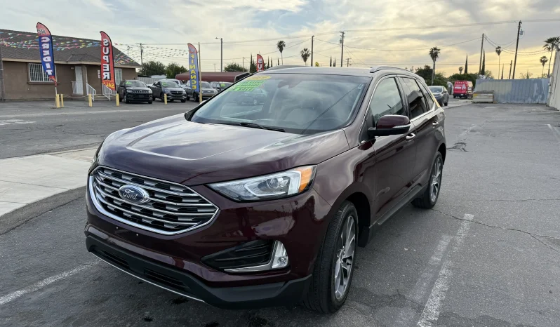 
								2019 Ford Edge SEL full									