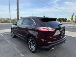 
										2019 Ford Edge SEL full									