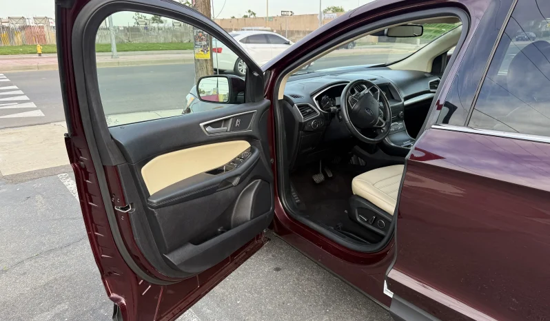 
								2019 Ford Edge SEL full									