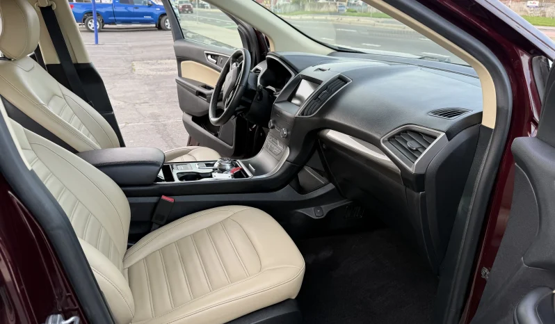
								2019 Ford Edge SEL full									