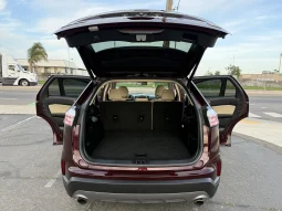
										2019 Ford Edge SEL full									