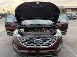 
										2019 Ford Edge SEL full									
