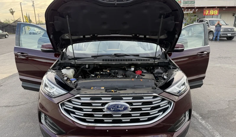 
								2019 Ford Edge SEL full									