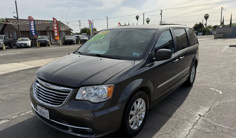 
								2016 Chrysler Town & Country Touring full									