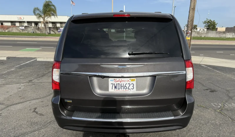 
								2016 Chrysler Town & Country Touring full									