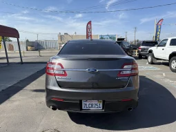 
										2015 Ford Taurus Limited full									
