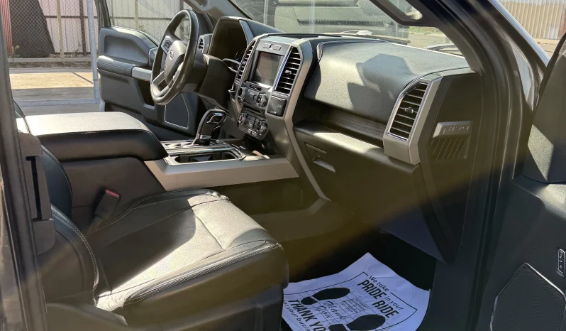 
								Ford F-150 Lariat 2016 full									