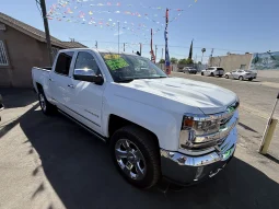 
										2017 Chevrolet Silverado LTZ full									