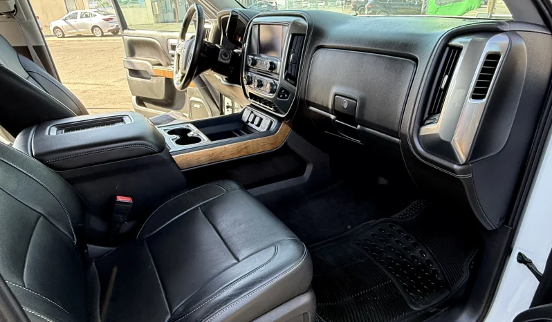
								2017 Chevrolet Silverado LTZ full									