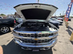 
										2017 Chevrolet Silverado LTZ full									